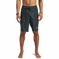 Quiksilver Mens X Peanuts Arch SurfSilk 18" Boardshorts