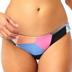 Carve Designs Women's Sanitas Reversible Bikini Bottoms -Volcom Shop 9f26ef12 2ec6 4a95 96d0 aea0802e58a2