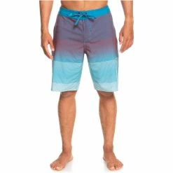 Quiksilver Mens SurfSilk Massive 20" Boardshorts -Volcom Shop d4269ba7 5a5a 4b35 8bf3 da49a2ee5003